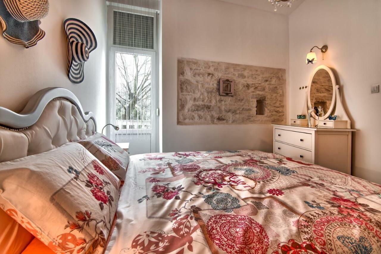 Luxury With Sea View Apartment Pula Exterior photo